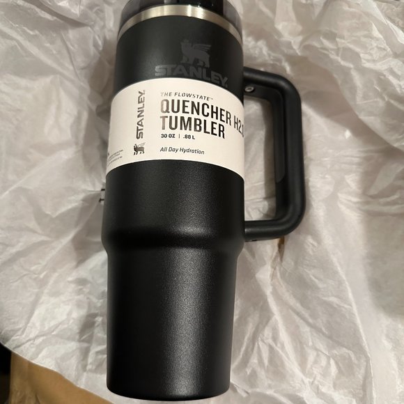 NEW Stanley The Quencher H2.0 Flowstate Tumbler - 30 OZ - Picture 1 of 6